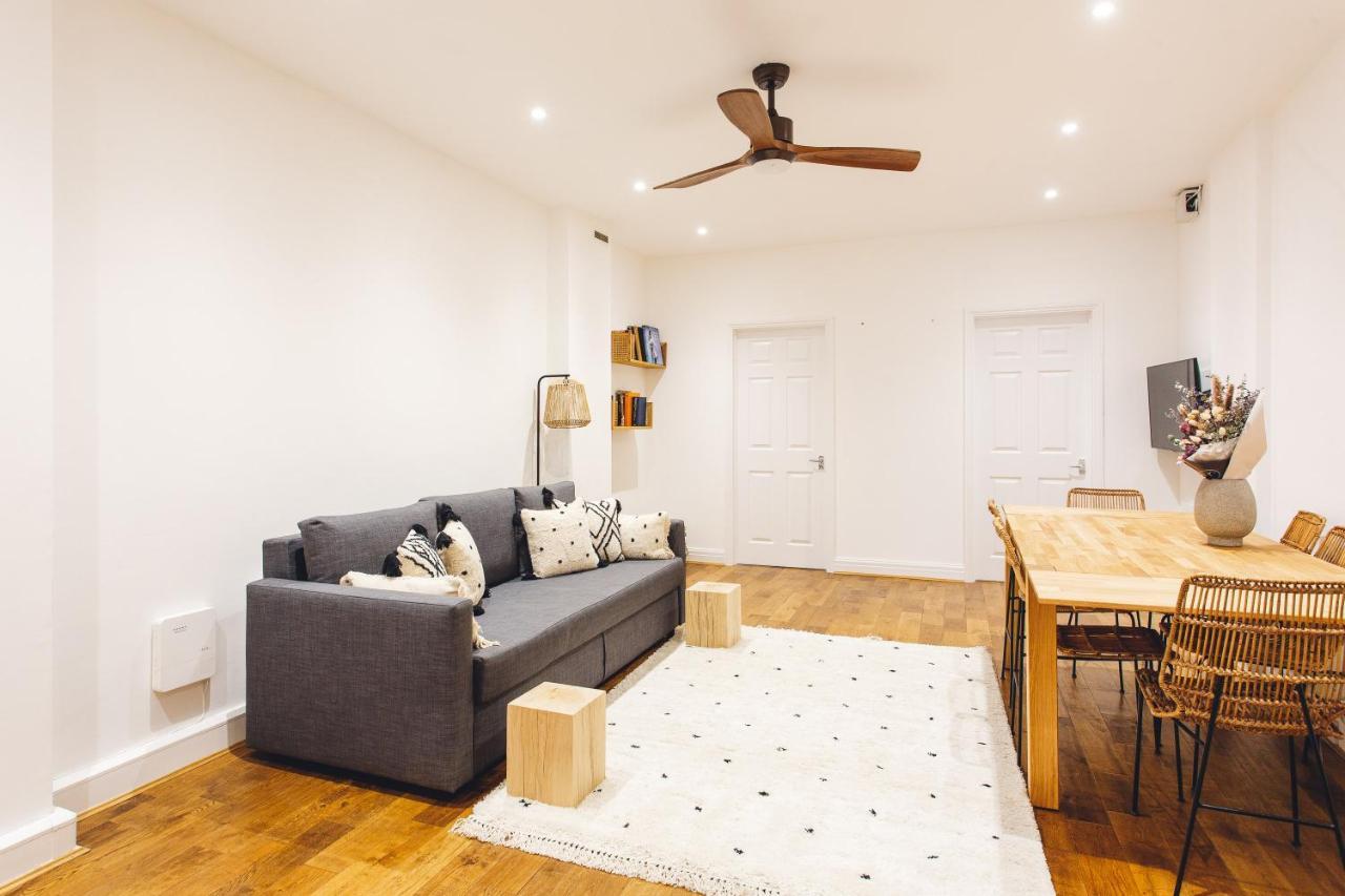 2 Bedroom Right On Trafalgar Square Appartamento Londra