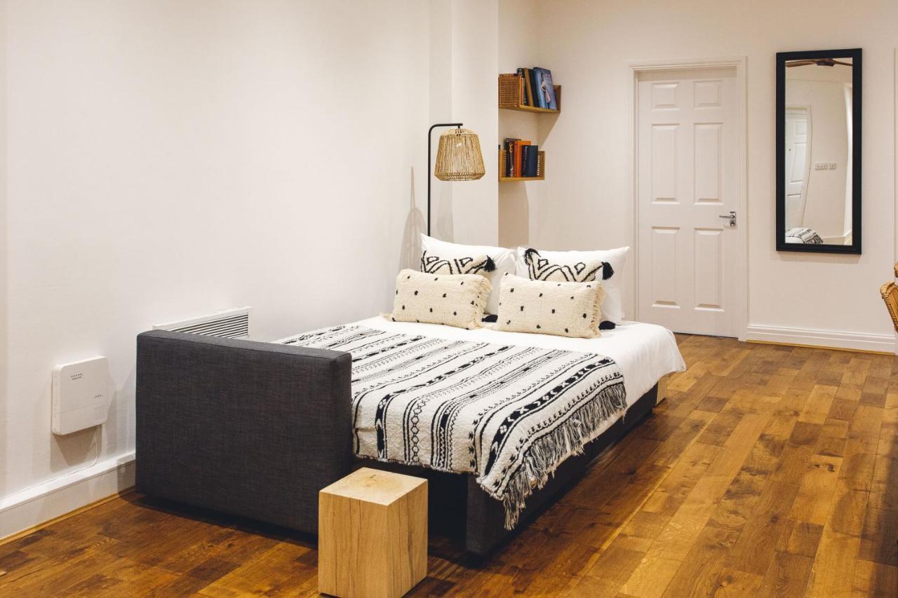 2 Bedroom Right On Trafalgar Square Appartamento
